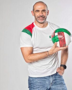 João Moleira Instagram - Quem é que acredita na passagem aos quartos de final do Mundial? 🇵🇹⚽ Palpites?
