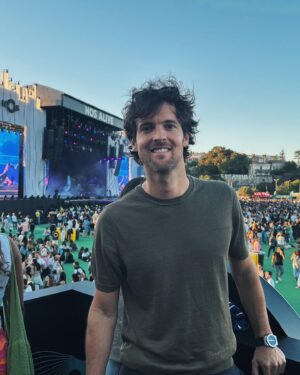 João Sousa Instagram - New experience unlocked!!🔓🙏💪

Obrigado @nos_alive e @asuspt pela óptima experiência. 
@dualipa não desiludiu! 👌👍
