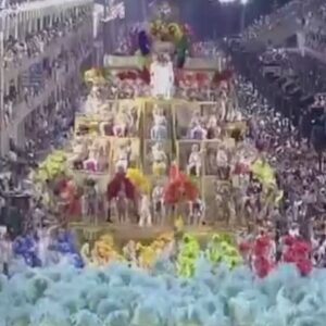 Joaquim Monchique Instagram - Carnaval 🌎