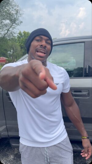 Joaquin Buckley Instagram - Hey @karatecombat get contract ready to sign @wonderboy we sending him ya way 💯🧱 #TakeTheThrone