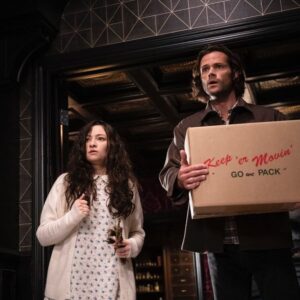 Jodelle Ferland Instagram - Guess who’s back on Supernatural! I worked on an episode back in season 1 (swipe to see a creepy mini me throwback) and I’m very excited to appear in the final season! Catch my episode tomorrow, thursday the 21st 😊