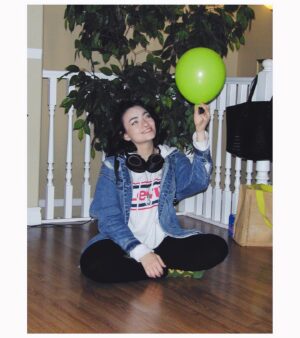 Jodelle Ferland Instagram - 26✨