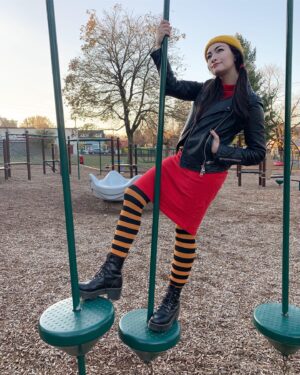 Jodelle Ferland Instagram - People keep telling me I dress like spinelli so I’m just committing to it
Happy spooky day 🎃
#spinelli #spinellicosplay #recess