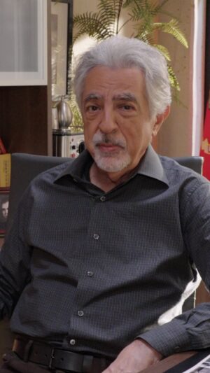 Joe Mantegna Instagram - A moment for Rossi’s office 🙌 #CriminalMinds