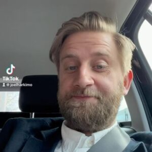 Joel Harkimo Instagram - Pyysin @jannihussi maistamaan mun lemppari juomia. Tässä tulos. Ole hyvä 😅
