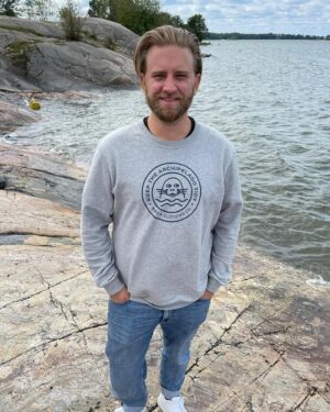 Joel Harkimo Instagram - Oon skidistä asti unelmoinut siitä että purjehdin joskus maailman ympäri. Nyt toteutan sitä haavetta täysillä. En pystyisi tähän ilman kaikkea sitä tukea mitä te ootte antanut. Kiitos just sulle siitä että sä seuraat ❤️