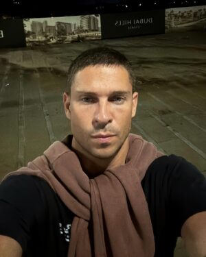 Joey Essex Instagram - Stranded ⛈️⚡️🌩️🌴 🌧️