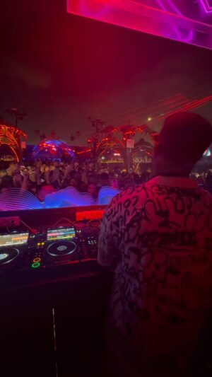 Joezi Zirah Instagram - I can’t wait …
Innersmille will be out in two weeks …
02/08/24 exactly .
With @landofcoco one of my favorite artiste.
Label : @ultrarecordsofficial 

#techno #innersmille #housemusic #foryou #festival