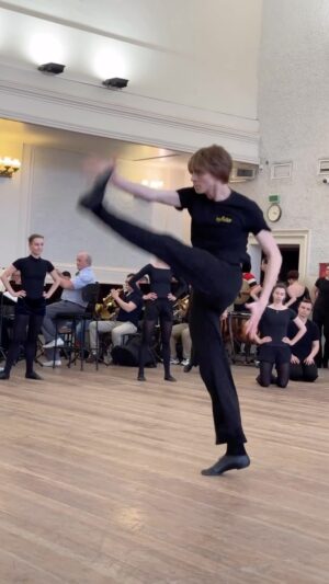John Cleese Instagram - The Ministry of Silly Walks applauds this brilliant display of excellence from @moiseyev_ballet! 📣👯‍♂️👏 #sillywalks #ministryofsillywalks #montypython