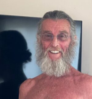 John Glover Instagram - The Drive is over ! We’ve arrived and are just relaxing for a few days.
Santa Fay