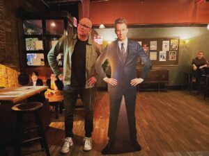 John Heilemann Instagram - A month ago this stiff (@jordanklepper) invited me to be special guest at fhe kickoff perf of @shitshowshow in Gowanus, Brooklyn. How much fun was it? Fun enough that I went back last night for the second @shitshowshow performance — with a crew from @sho_thecircus to make mischief for Sunday’s all-new episode of #TheCircus. 🎪🃏🎥📺🇺🇸