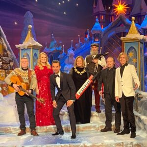 John Kelly Instagram - Have a nice Advent! ❤
#floriansilbereisen @floriansilbereisen.official @thekellyfamilyofficial #johnkelly #kellyfamily #thekellyfamily