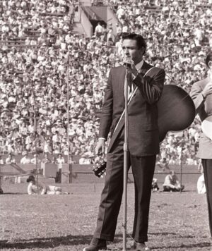 Johnny Cash Instagram - Which Johnny Cash song would you most want to hear live in concert?

📸 John Hamilton