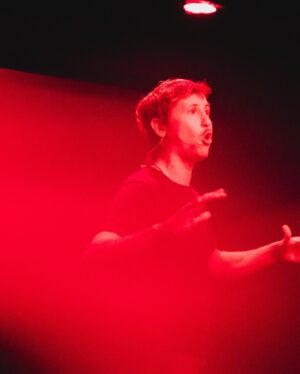 Johnny Pemberton Instagram - thank you new york city south of houston for coming to my show at the @sohoplayhousenyc 

thank you @enemypixels for the amazing pics