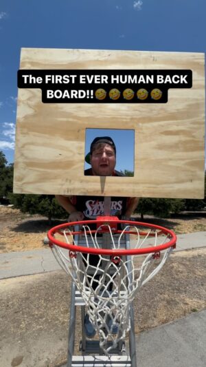 Jonah Antonyan Instagram - First EVER human backboard!!🤣🤣🤣
-
@nickantonyan @lethalshooter #Basketball
