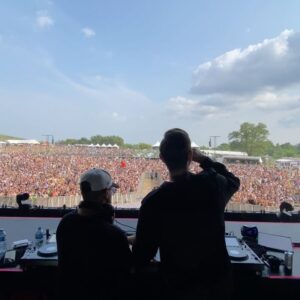 Jonas Blue Instagram - Took Endless Summer to Canada for the first time and we couldn’t have asked for a warmer welcome. 🇨🇦

Thank you @veldmusicfestival for embracing our sound on the main stage. We hope to see you again very soon. Love, Jonas and Sam. ♾️🍁 

PS: Which upcoming release do you think we’re discussing in the final slide? 👀