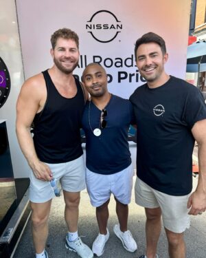 Jonathan Bennett Instagram - Market Days Moments with @nissanusa today in Chicago. So proud to be a #NissanPartner because in a year where a lot of others put Pride in the backseat, Nissan has continuously shown up for our LGBTQ  community, sponsoring events all year long, and truly showing yet again what it means to be #partnersofprogress. I had so much fun meeting you all today at our activation and at the Nissan Partners of Progress Stage. #Nissan #MarketDays