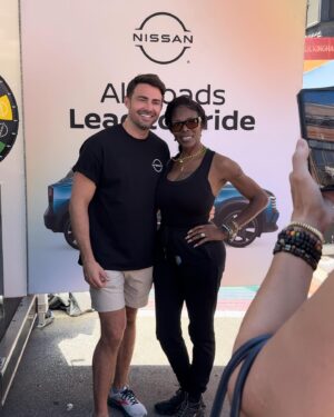 Jonathan Bennett Instagram - Market Days Moments with @nissanusa today in Chicago. So proud to be a #NissanPartner because in a year where a lot of others put Pride in the backseat, Nissan has continuously shown up for our LGBTQ  community, sponsoring events all year long, and truly showing yet again what it means to be #partnersofprogress. I had so much fun meeting you all today at our activation and at the Nissan Partners of Progress Stage. #Nissan #MarketDays