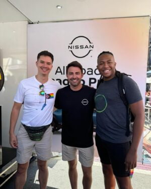 Jonathan Bennett Instagram - Market Days Moments with @nissanusa today in Chicago. So proud to be a #NissanPartner because in a year where a lot of others put Pride in the backseat, Nissan has continuously shown up for our LGBTQ  community, sponsoring events all year long, and truly showing yet again what it means to be #partnersofprogress. I had so much fun meeting you all today at our activation and at the Nissan Partners of Progress Stage. #Nissan #MarketDays