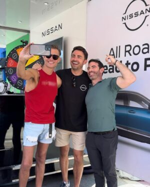 Jonathan Bennett Instagram - Market Days Moments with @nissanusa today in Chicago. So proud to be a #NissanPartner because in a year where a lot of others put Pride in the backseat, Nissan has continuously shown up for our LGBTQ  community, sponsoring events all year long, and truly showing yet again what it means to be #partnersofprogress. I had so much fun meeting you all today at our activation and at the Nissan Partners of Progress Stage. #Nissan #MarketDays