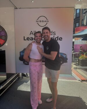 Jonathan Bennett Instagram - Market Days Moments with @nissanusa today in Chicago. So proud to be a #NissanPartner because in a year where a lot of others put Pride in the backseat, Nissan has continuously shown up for our LGBTQ  community, sponsoring events all year long, and truly showing yet again what it means to be #partnersofprogress. I had so much fun meeting you all today at our activation and at the Nissan Partners of Progress Stage. #Nissan #MarketDays