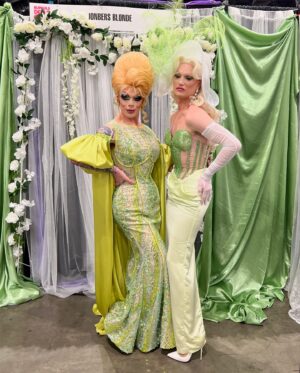 Jonbers Blonde Instagram - LA was A Dream 🍀💚 

Thanks so much to the @rupaulsdragcon for having me and to everyone that came to my booth. It’s truly still mad you all come and see us and bring us so much joy back. Thank you from my little Irish heart 💚

#dragcon #rupauldragrace #dragraceuk