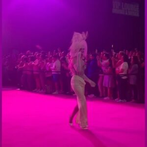 Jonbers Blonde Instagram - LA was A Dream 🍀💚 

Thanks so much to the @rupaulsdragcon for having me and to everyone that came to my booth. It’s truly still mad you all come and see us and bring us so much joy back. Thank you from my little Irish heart 💚

#dragcon #rupauldragrace #dragraceuk