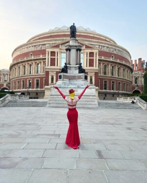 Jonbers Blonde Instagram - Hi Cyndi!

Such a moment to be invited by the absolute LEGEND @cyndilauper to perform with her at @royalalberthall 

Based my look on Cyndi’s iconic red and yellow look from the Hey Now video ❤️💛