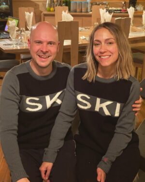 Jono Grant Instagram - His & Hers! 
#ski #twinning #perfectmoment