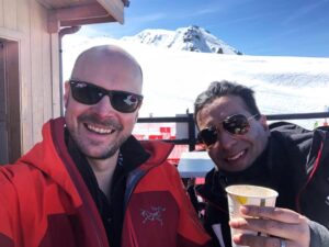 Jono Grant Instagram - Feeling very fortunate to have enjoyed some exceptional late season skiing in @les3vallees_officiel . Pure joy. Was also very happy to book in a lesson with Andy @snowlimitsskischool who definitely pushed @rohitdhaun and I along a bit! Next stop #Singapore ✈️ #OnTour #aboveandbeyond