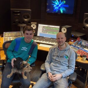 Jono Grant Instagram - Great week of song writing with the super talented Sam @oppositetheother. That’s what it’s all about! #StudioTime #InTheZone #Terrier