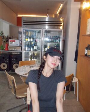 Joo Hyun-young Instagram - 따끈말랑했던 날 꺼내보기 ㅎㅎ🖤