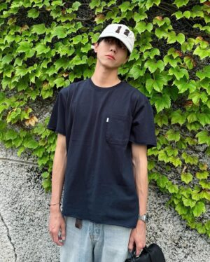Joo Woo-jae Instagram - 앞머리가 눈을 침범하기 시작했는데...
절대 안자를게요