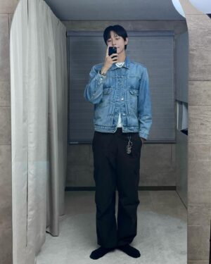 Joo Woo-jae Instagram - 실내녹화가 많았던 주
냉방병안걸려 룩