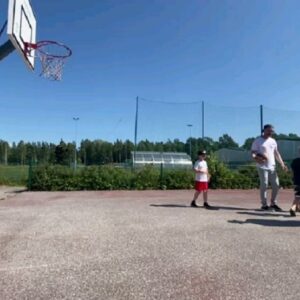 Joonas Suotamo Instagram - Pleased to introduce the slam dunking Princess Bacca! Swipe left for video 🏀