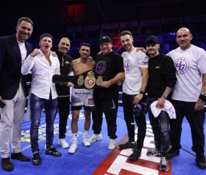 Jordan Gill Instagram - Belfast 🥶 what a buzz! Against the odds in the lion’s den, never any doubts. Massive comeback win to put me in the big leagues. Thanks for all the messages! Let’s go 🔥🔥🔥 #ConlanGill