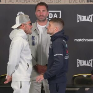 Jordan Gill Instagram - PRESSER FACE OFFS 👀 

Two days out in Manchester ⏳⌛️

#GillBarrett | @daznboxing
