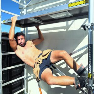 Jordan Watson Instagram - WARNING: Professional Scaffold Model coming through…
I apologise to @easyaccessconz if their website now crashes. 
If you need to get high, check ‘em out > @easyaccessconz / Ad / Model  #scaffolding #scafftower #malemodel #mobilescaffolding #easyacceesco #dadlife #howtodadnz