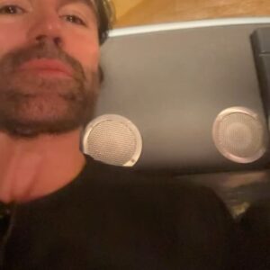 Jordi Vilasuso Instagram - Sometimes you just have to @disneyland it 🤓🤪 swipe ➡️for lots of screaming! Definitely not the same without our mama bear, @kaitlinvilasuso but she’s on bed rest for screamer #3👶🏼❤️! Love you!