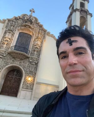 Jordi Vilasuso Instagram - Happy Ash Wednesday everyone!! May love, compassion, and peace come to those who need it the most! Still thinking about what I should give up…😅🙏❤️💪