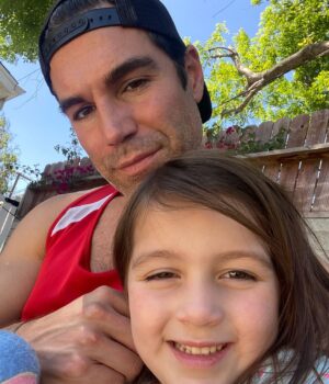 Jordi Vilasuso Instagram - Got her ear now...#dadjokes 🤓😍❤️