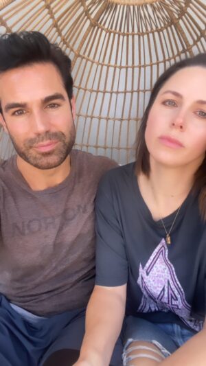 Jordi Vilasuso Instagram - Ah, friends.. we’re coming to you with some sad news. We’ve, unfortunately, experienced another loss 😔💔

We’ve struggled with whether or not to share because this is just hard, but we know that so many suffer in silence and we want so badly for that to change. 🙏🏻We pray that in sharing our journey- the lessons we’ve learned between our first and second miscarriage and the perspective we’ve gained- the two little lives that didn’t come to be will be filled with purpose and will perhaps even bring some healing to someone else’s pain. 💔

We share our story today on @makingitwork and hope you’ll join us as we try to shed a light on this really tough topic. We love you all and thank you for being a constant source of love and encouragement to our family. 🙏🏻❤️ #makingitwork #miscarriageawareness