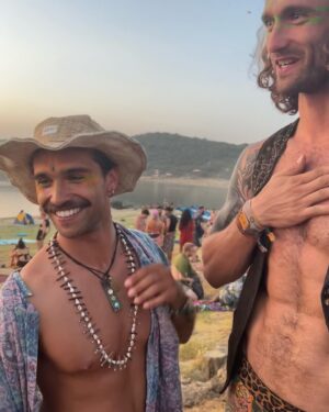 Jordi Webber Instagram - A vivid moment engraved into my forever… 🌅

Painting faces with new faces, sharing food with strangely familiar hands, weaving the sun dipped wind beneath our shirts and dancing to the beat of the bongo man.  Through the door at the edge of the world, the sun falls slow as we sway to the mellow hum of Kenos electric guitar, 
So wherever you are, and wherever you go,
My friends
My nomads
My Boom! Feel my soul 

Boom 2023 - Radical love ✌🏽🤙🏽🌞❤️