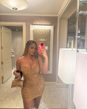 Jordyn Woods Instagram - a little less than 48 hours In Vegas🙃🤩 you know it’s a good time when you barely get photos 🤪