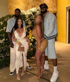 Jordyn Woods Instagram - a little less than 48 hours In Vegas🙃🤩 you know it’s a good time when you barely get photos 🤪