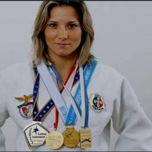 Jorge Gabriel Instagram - Minha querida Telma,
Podias estar nos teus 6° Jogos Olimpicos como a tua carreira merecia, mas a maior das tuas medalhas é o exemplo de determinação que te fez superar tantas dificuldades. 
Ires ao aeroporto desejar sucesso aos teus companheiros olimpicos que partiram para Paris faz curvar-me em sinal de respeito. 
Não duvides que ganhaste a medalha que te faltava...a da nossa admiração.
Bravo.

#desporto #olimpicos #jogosolimpicos #telmamonteiro