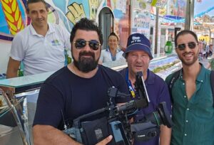 Jorge Gabriel Instagram - Na senda dos Santos Populares visitamos a Afurada, em Gaia, para mais uma edição da Hora dos Portugueses.
Em dia de São Pedro e São Paulo visitamos uma das mais carismáticas localidades piscatórias com altíssima devoção ao primeiro Bispo de Roma.
Um pouco antes das 11, na RTP e RTP Internacional.

#saopedrodaafurada #afurada #rtp #rtpinternacional #horadosportugueses #saopedro