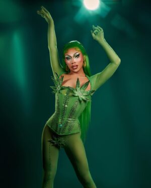 Jorgeous Instagram - Wanna Hit ? 😗💨💚 

Photo By @davidelaffe 💚
Look By @garosparo 💚
Hair By @gorak_eldar 💚

#Allstars9