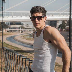 José Giménez-Zapiola Instagram - Córdoba nos vemos esta noche en @plazadelamusica junto a mis amigos de @elcharcolaplata 🔥

📸 @godymex