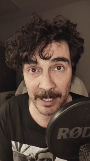 José Manuel Seda Instagram - Un poema. Y de José Hierro... ¿Para qué más? 
Para celebrar la primavera, para celebrar el Día Mundial de la Poesía, y espantar los horrores de las mociones de censura, y las fealdades de esa realidad que nos quieren vender algunos.
#díamundialdelapoesía #primavera #poesía #belleza #arte #amor #vida #poem #luz #beauty #art #poeta #poet #joséhierro #alucinación